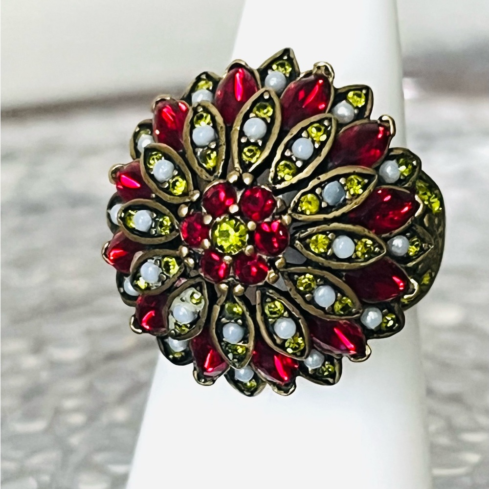 Heidi Daus “The Queen’s Garden” Swarovski Crystals ring, Size 8
